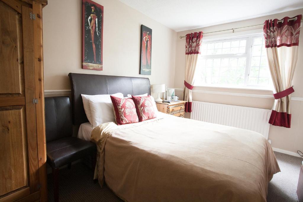 וולברהאמפטון Barons Court Hotel חדר תמונה